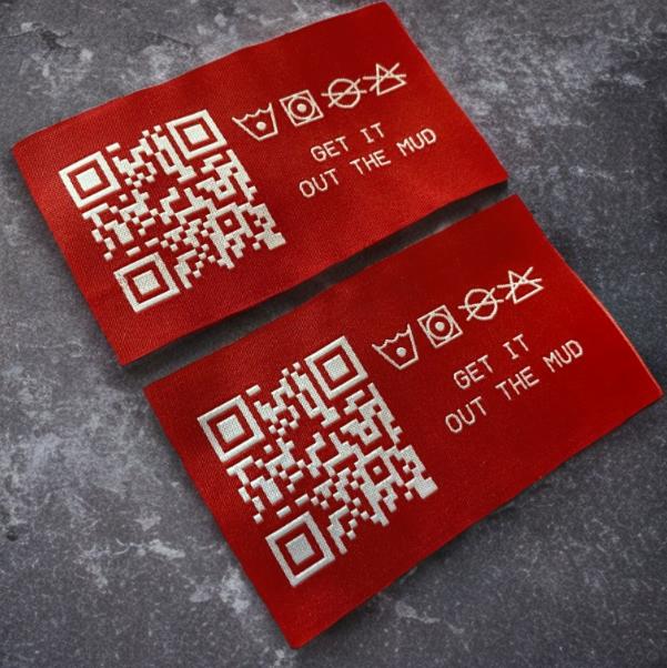 Woven labels with QR code