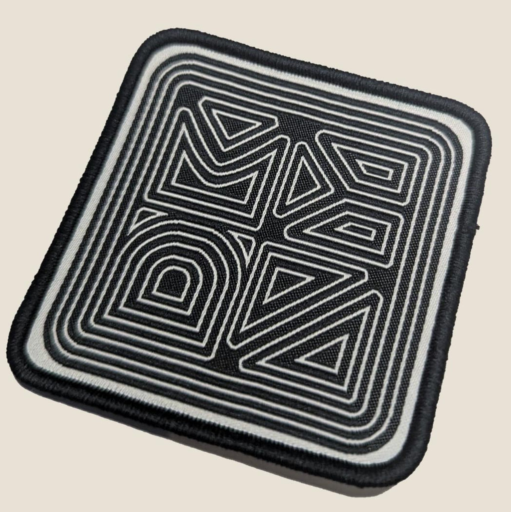 Multishapes woven patch